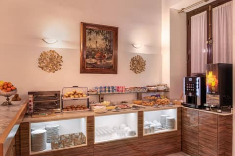 Anacapri — dining