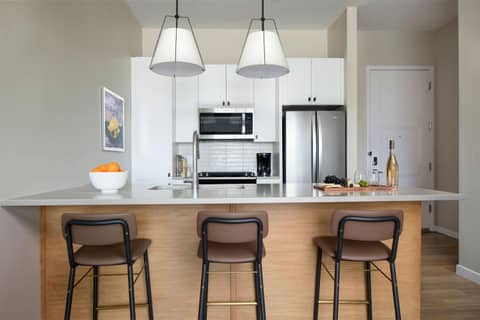 Sentral Old Town — kitchen