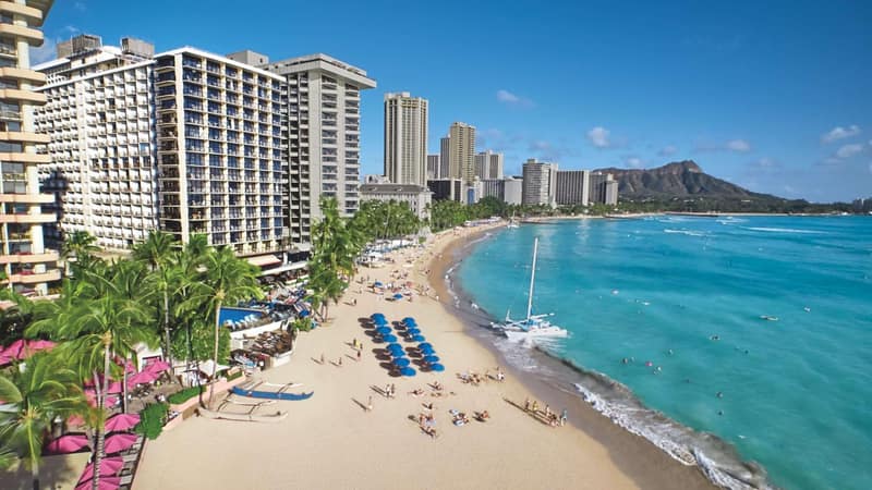 OUTRIGGER Waikiki Beach Resort — building