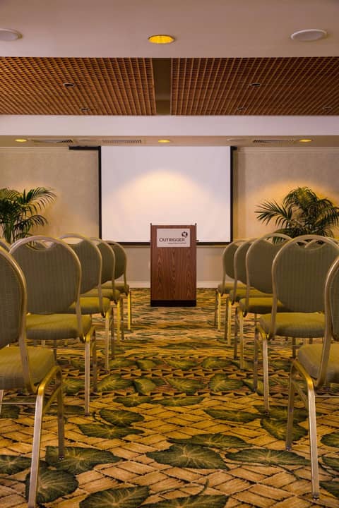 OUTRIGGER Waikiki Beach Resort — photo 8