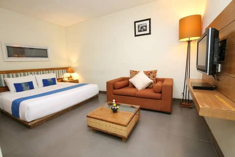 Pondok Sari Kuta — hotel room