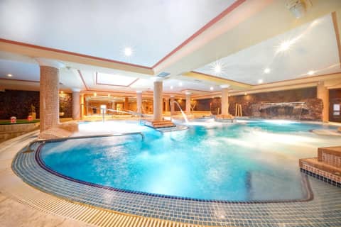 Bull Vital Suites & Spa Boutique Hotel - Only Adults — indoor pool