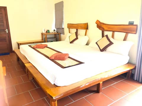 Wildland Resort — hotel room