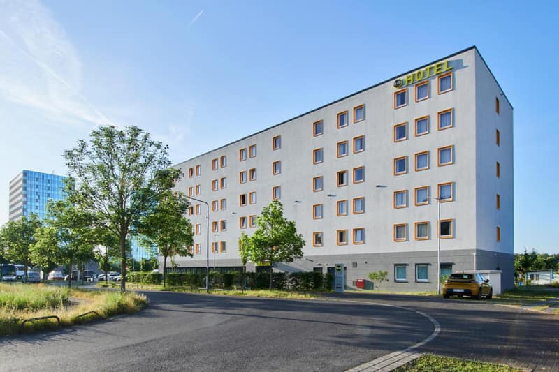 B&B Hotel Frankfurt-Airport — building
