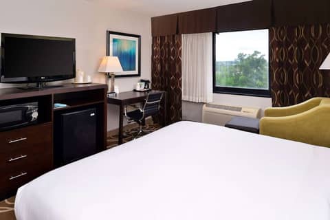 Elimwood Hotel, a Ramada by Wyndham — photo 2