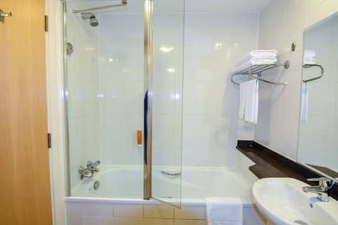 Premier Inn Abu Dhabi Airport (Business Park) — photo 5