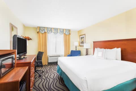 Baymont by Wyndham Savannah Midtown — photo 4