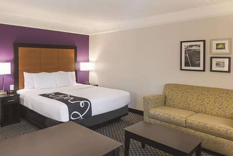 La Quinta by Wyndham Orlando Airport - On Property Food Trucks & Free Airport Shuttle! — photo 7