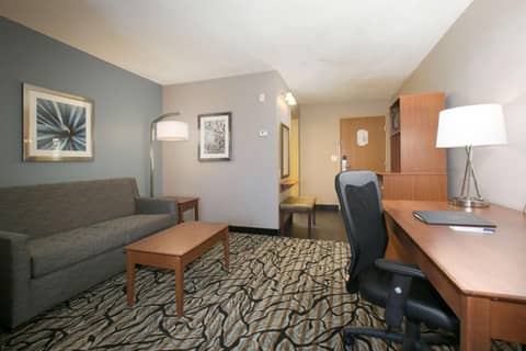 Best Western Plus Blaine at the National Sports Center — photo 3
