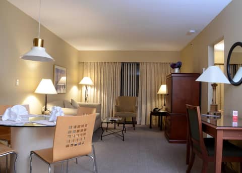 Rosellen Suites at Stanley Park — photo 6