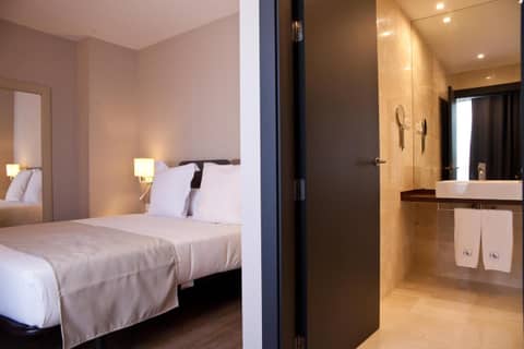 May Ramblas Hotel — photo 4