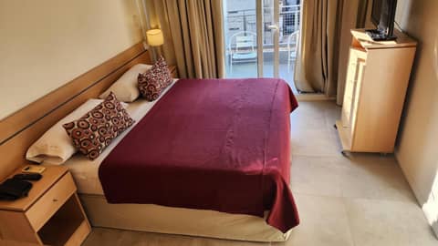 Double or Twin Room — the supplier's photograph