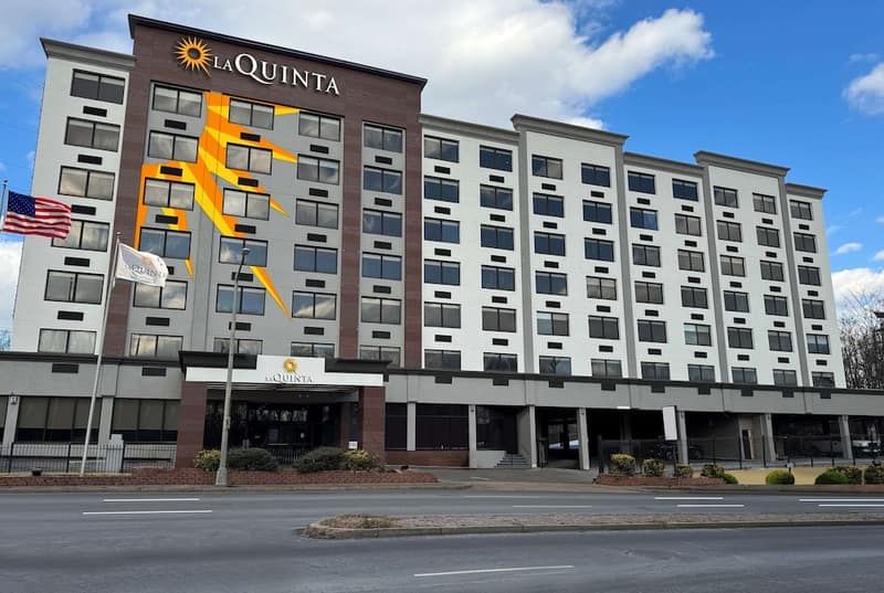Holiday Inn Express And Suites Washington Dc Noma by IHG — photo 1