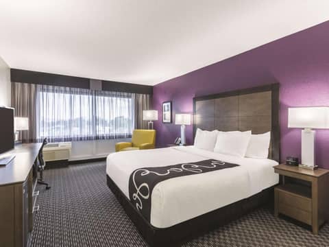 La Quinta Inn & Suites by Wyndham Myrtle Beach - N Kings Hwy — photo 8