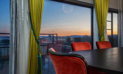 Thon Hotel Slottsparken — balance & terrace