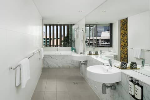 Ovolo Brisbane Fortitude Valley, a Wyndham Hotel — photo 6