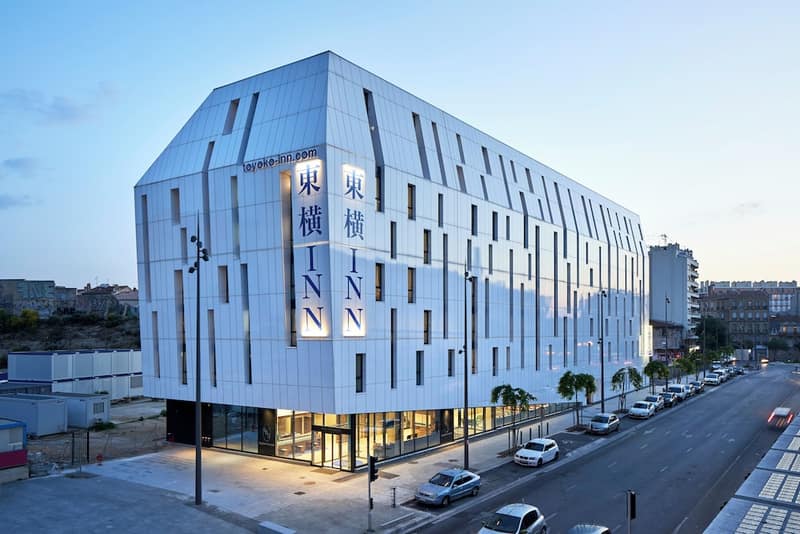 Toyoko Inn Marseille Saint Charles — building