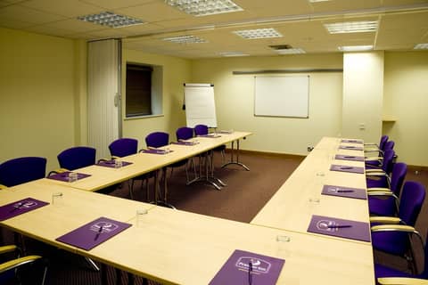 Premier Inn London Wimbledon South — photo 5