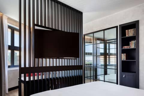 Radisson RED Madrid — photo 3