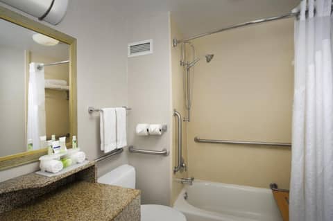 Holiday Inn Express Baltimore at the Stadiums by IHG — photo 5
