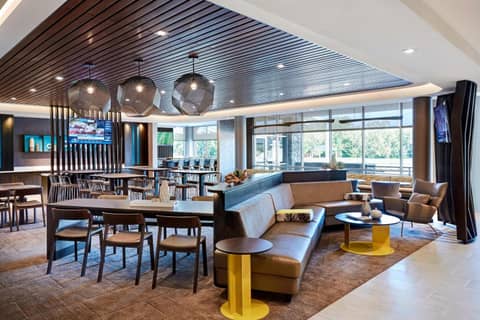 SpringHill Suites by Marriott Jacksonville Baymeadows — lounge