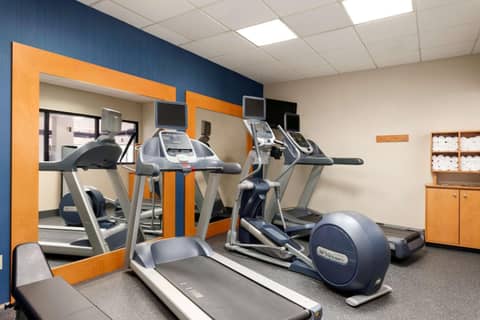 Hampton Inn & Suites Denver-Cherry Creek — photo 5
