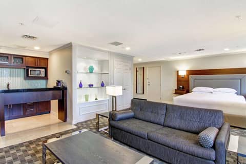 DoubleTree by Hilton Toronto Downtown — photo 4