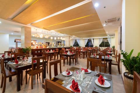 Amarin Resort & Spa Phu Quoc — dining