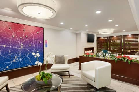 Embassy Suites by Hilton Atlanta Airport — photo 3