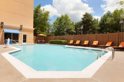 Embassy Suites by Hilton Atlanta Airport — photo 5