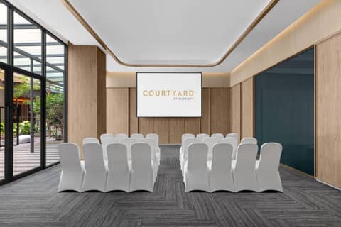 Courtyard by Marriott Bangkok Sukhumvit 20 — photo 3
