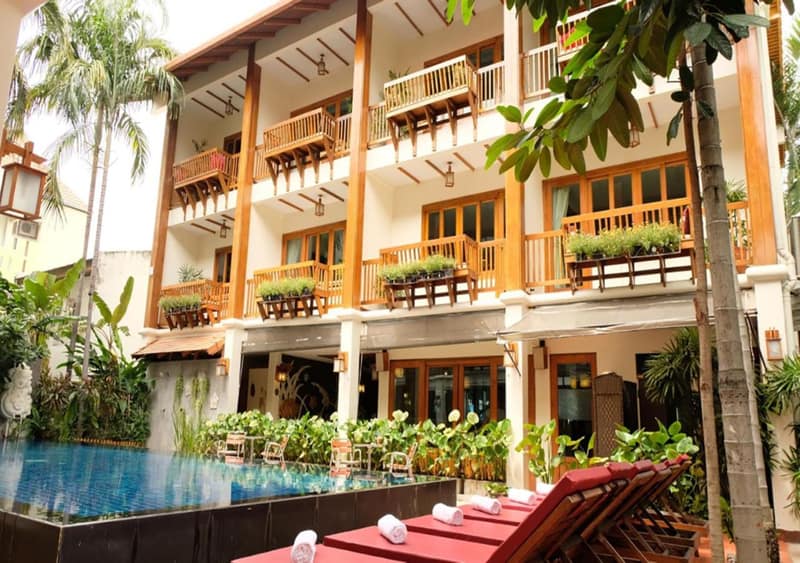 Vieng Mantra Hotel — building