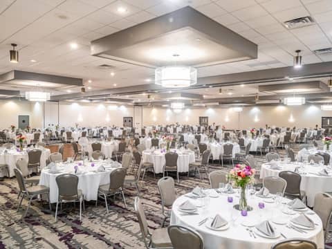 Crowne Plaza Milwaukee Airport by IHG — photo 2