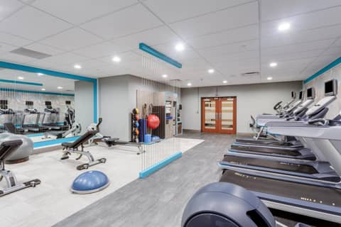 Crowne Plaza Milwaukee Airport by IHG — photo 4