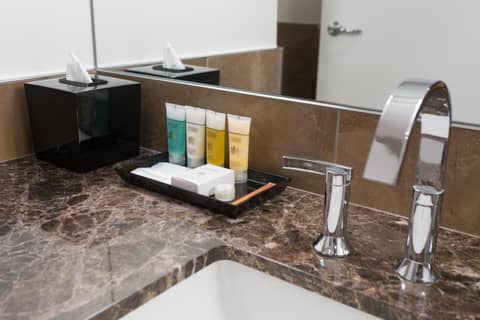 Sutton Place Hotel Toronto — photo 9