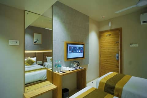 HOTEL AMBER PARAMOUNT — photo 6