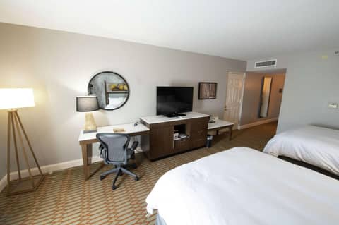 Virginia Crossings Hotel, Tapestry Collection by Hilton — photo 2