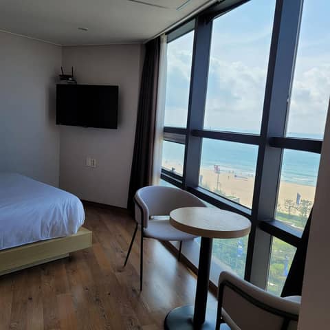 MS Hotel Haeundae — hotel room