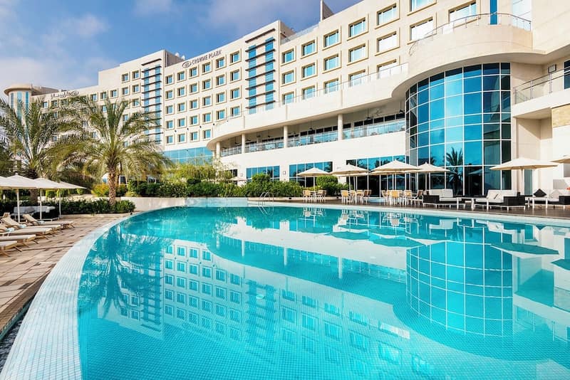 Crowne Plaza Muscat OCEC by IHG — photo 1