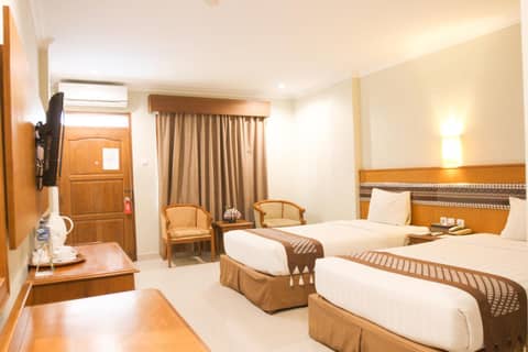 Cakra Kembang Hotel — photo 9