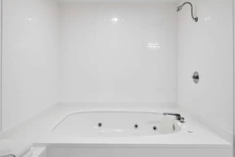 Best Western Plus Milwaukee Airport Hotel & Conference Center — photo 2