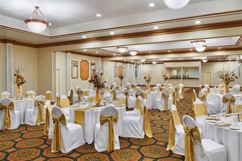Best Western Plus Milwaukee Airport Hotel & Conference Center — photo 7