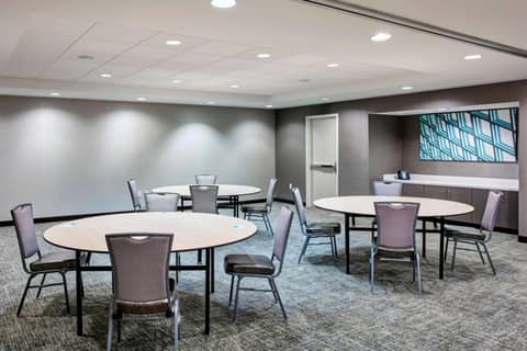 SpringHill Suites by Marriott Milwaukee Downtown — photo 2