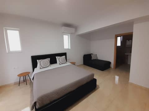 Roseberry Studios — bedroom