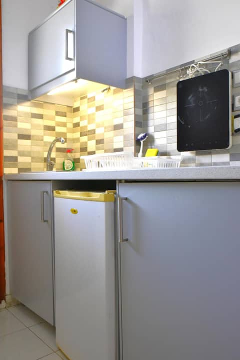Roseberry Studios — kitchen