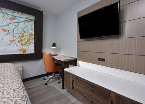 Brookstone Lodge near Biltmore Village, an Ascend Collection Hotel — photo 4