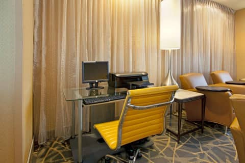 Hampton Inn & Suites Cleveland-Independence — photo 2