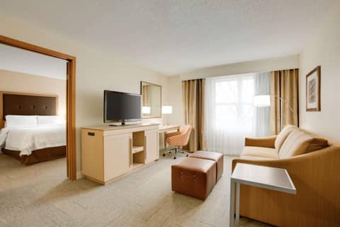 Hampton Inn & Suites Cleveland-Independence — photo 3