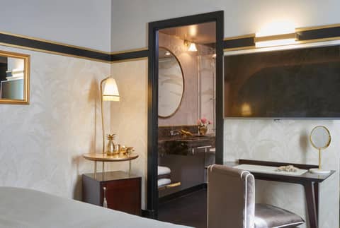 Maison Nabis by HappyCulture — hotel room