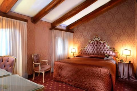 Classic Double or Twin Room - no smoking — the supplier's photographs — photo 1